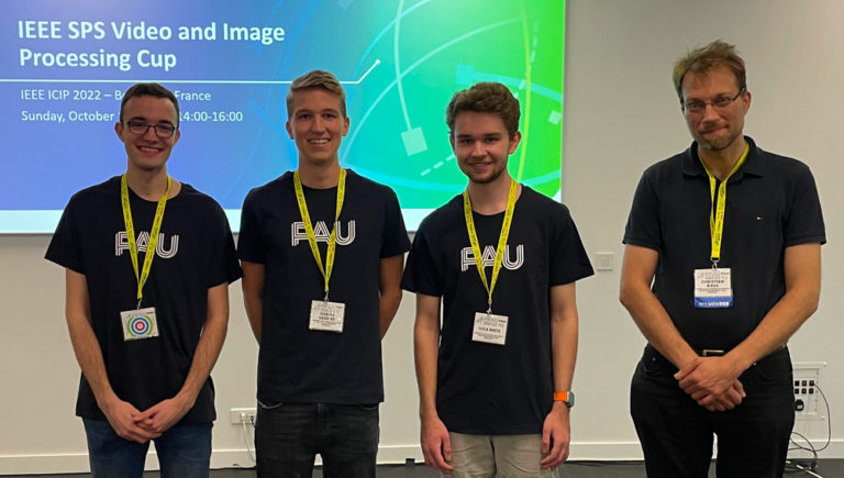 FAU gewinnt Video and Image Processing Cup 2022 on Synthetic Media Detection
